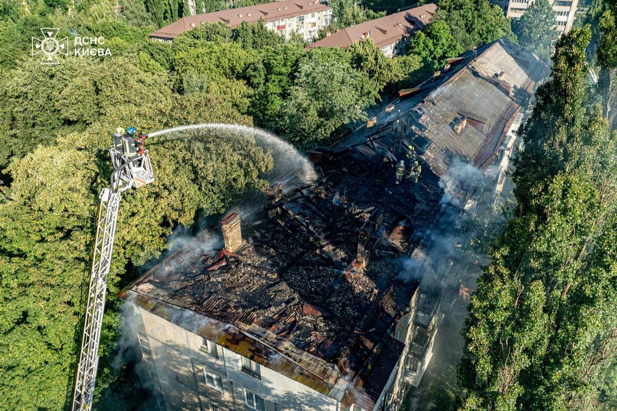 Пожар в Соломенском районе Киева: ликвидация завершена, причины выясняются.  Читайте на UKR.NET